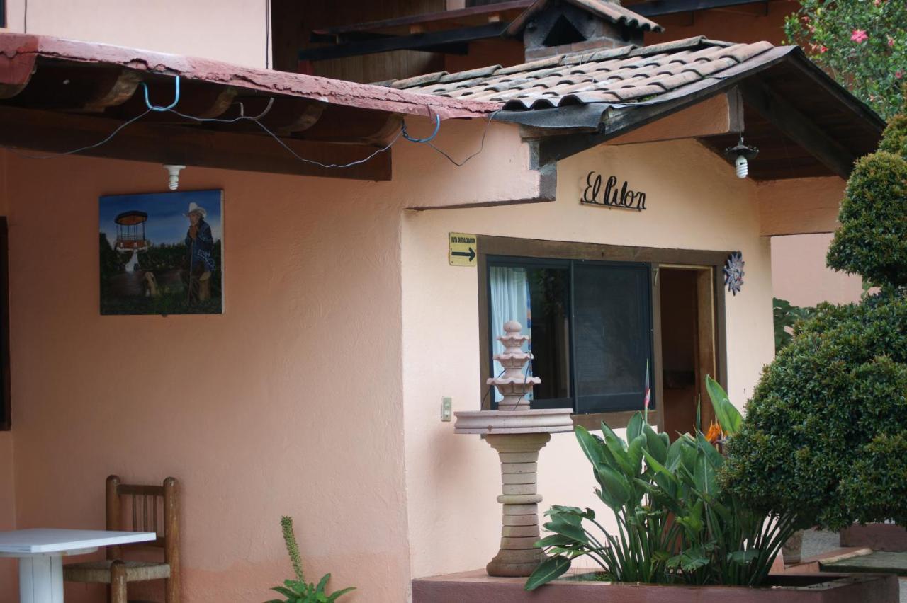 Posada Del Bosque Valle de Bravo Exterior photo
